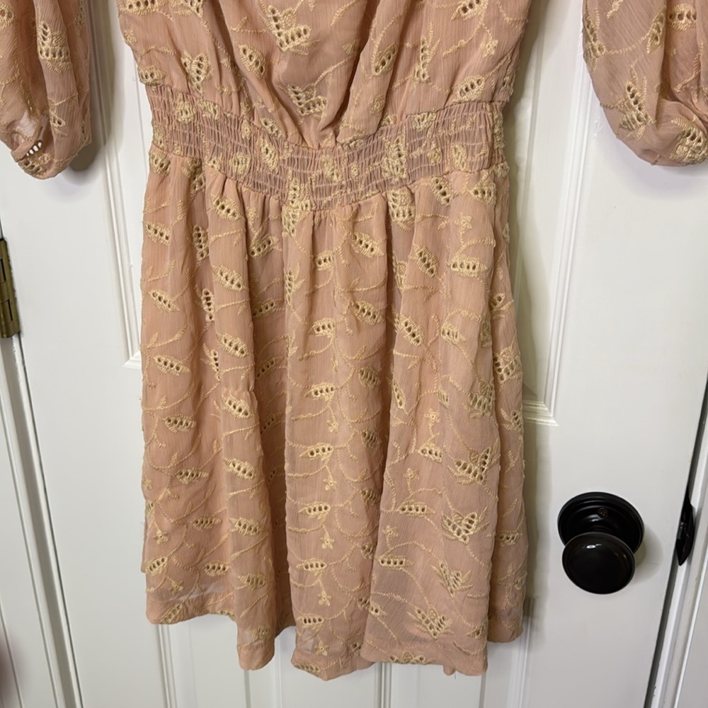 ASTR the Label Small Eyelet Boho Chic Off-Shoulder Dress - Picture 5 of 8